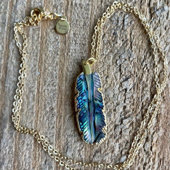 Estrella & Luna Jewelry - *Avia* Carved Shell 14K Gold Feather Necklace